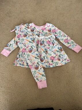 Bella and Omi Easter Lounge Set - 4